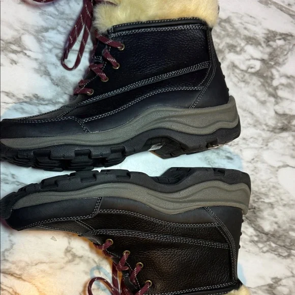 Clarks Black with Cream Faux Fur Winter Style Boots with NWOT SZ 9 - Picture 10 of 13